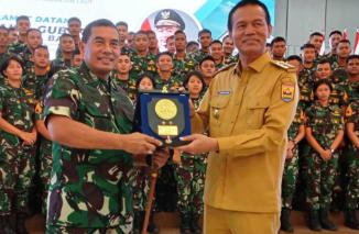 Foto Genius Umar Sambut Baik Latihan Bersama Latsitardanus