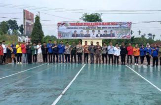 Apel Deklarasi Pemilu Damai Tahun 2024 di pimpin langsung oleh Kapolres Solok Selatan AKBP Arief Mukti Surya Adhi Sabhara. (Sumber : Istimewa)