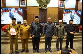Foto DPRD Sumbar Ingatkan Gubernur untuk Kesungguhan Peningkatan PAD dan Pemanfaatan Asset