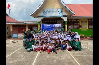 Mahasiswa KKN UNAND di Padang Ganting gelar sosialisasi PHBS di SDN 05. (danny)