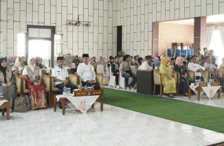 Kunjungan USIM Negeri Sembilan Malaysia ke Solok Selatan disambut oleh Bupati H Khairunas, bersama Wabup H Yulian Efi, Sekdakab dan jajaran Kepala OPD di Aula Sarantau Sasurambi Kantor Bupati, Jumat petang (1/09/2023). (Sumber : Istimewa)