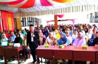 Sosialisasi Praktek Kerja Lapangan kepada Orang Tua Murid SMK 1 Solok Selatan. (Sumber : Istimewa)