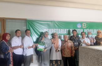 Prof Fatma satu-satunya Bundo Kanduang jadi Bakal Calon Rektor UNAND. (dok)