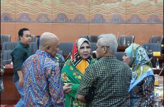 Hj Nevi Zuairina selalu kritis pada pemerintah jika membicarakan soal UMKM terdampak covid-19. (hd)