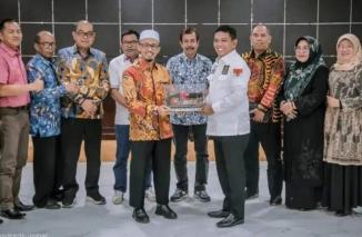 Foto Kejelian Bamus DPRD Sumbar dapat Pujian Kunjungan ke Banten