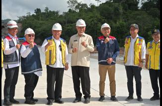 Foto Perjuangan Gubernur Mahyeldi untuk Infrastruktur Sumbar Berbuah Manis