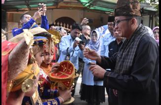 Foto SDN 2 Lubuk Buaya Mulok Keminangkabauan, Hendri Septa : Lestarikanlah Bahasa Ibu