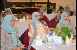 Foto Susun Program Kerja di 2024,   Ny. Genny Hendri Septa : Dekranasda Siap Kembangkan IKM di Kota Padang!