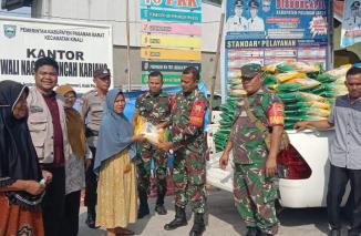 TPID Pasbar gandeng TNI, Polri dan Bulog Gelar Pangan Murah, Jumat 1/3-2024. (jonhar)