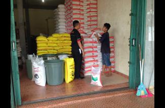 Jelang Ramadhan 1445 H, Kapolres bersama jajaran gelar cooling system' ke pasar tradisionil, Senin 4/3-2024. (jonhar)
