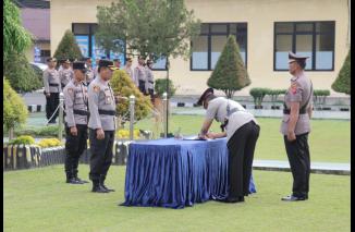 Sertijab di Polres Pasbar, Jumat 15/3-2024 sore. (dok/hms-polres)