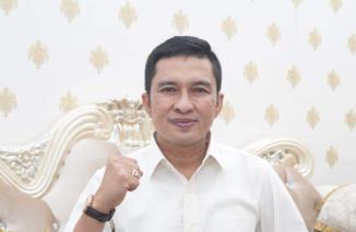 Foto EKOS ALBAR Masuk Radar Pilgub Sumbar 2024, Waoooo....