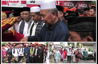 Foto Inilah Tradisi Manjujung Jamba Menjalang Buya Lubuk Landua Dihadiri Bupati dan Wabup Pasbar