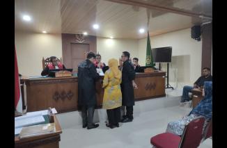 Sidang tindak pidana pemilu tentang ijazah palsu caleg terpilih digelar Jumat 19/4-2024. (rg) 