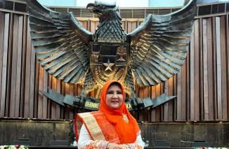 Hj Nevi Zuairina hari ini, Selasa 1 Oktober 2024 diambil sumpah janji sebagai anggota DPR RI untuk periode kedua. (dok) 