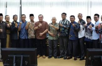 Foto Anggota DPRD Sumbar Nurfirman Wansyah Terima Kunjungan Pansus Pembahasan Kode Etik DPRD Kabupaten Agam