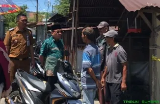 Maigus Nasir Tinjau Korban Kebakaran di Parak Laweh. (Foto: Ist)