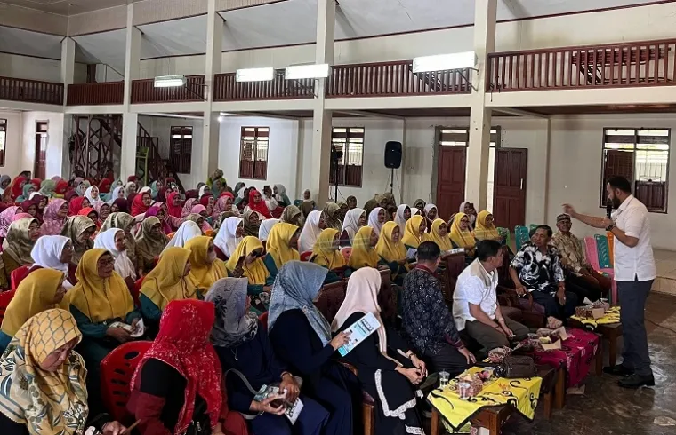 Pasangan calon Wali Kota dan Wakil Wali Kota Padang nomor urut 1, Fadly Amran dan Maigus Nasir, menerima dukungan dari Ikatan Persatuan Qasidah Rabana Kota Padang. (Foto: Ist)
