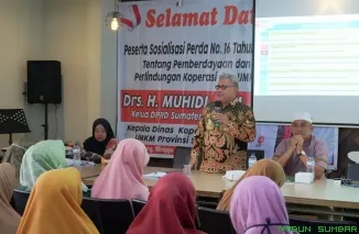 Ketua DPRD Sumatera Barat, Muhidi melakukan sosialisasi Perda Nomor 16 Tahun 2019 tentang Pemberdayaan dan Perlindungan Koperasi serta UMKM. (Foto: Ist)