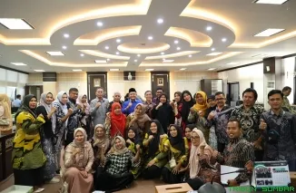 DPRD Provinsi Sumatera Barat menerima audiensi dari Forum Komunikasi R2 dan R3 Kabupaten Pasaman guna membahas pengangkatan PPPK Tahun 2024. (Foto: Ist)