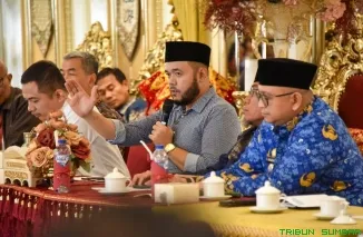 Pemko Padang menggelar pertemuan penting untuk menyelaraskan visi, misi, serta program unggulan Wali Kota dan Wakil Wali Kota Padang terpilih periode 2025-2030. (Foto: Ist)