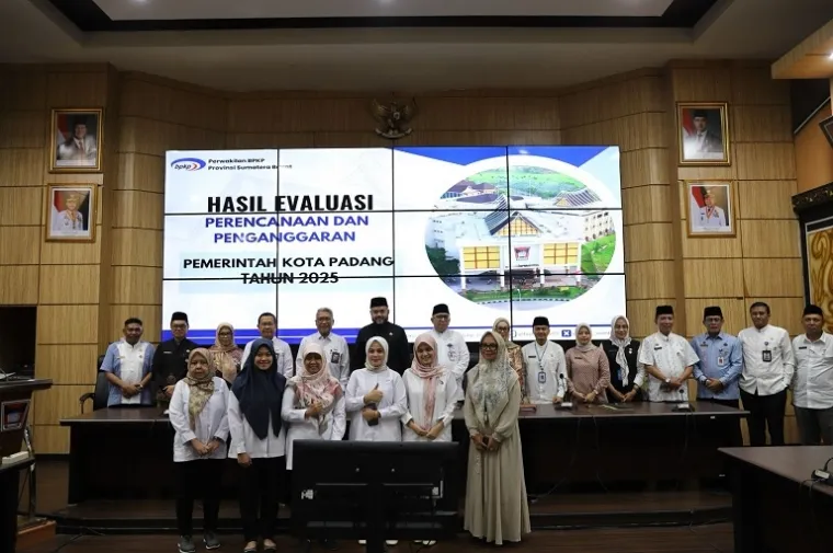 Pertemuan Wali Kota Padang, Fadly Amran dengan BPKP Sumbar terkait pengelolaan keuangan dan pembangunan di Kota Padang pada Tahun Anggaran 2024. (Foto: Ist)
