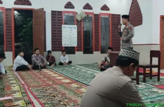 Kapolsek Pancung Soal IPTI. Hendra, SH, MH laksanakan program GSB ke Masjid. (Foto: Ist)