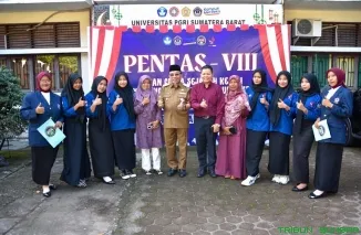 Wakil Wali Kota Padang, Maigus Nasir, secara resmi membuka kegiatan Pekan Cinta Sejarah (PENTAS) ke-VIII UPGRISBA, pada Selasa (15/4/2025). (Foto: Ist)