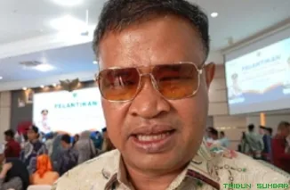 Khairuddin Simanjuntak, Anggota DPRD Sumbar, memberikan pernyataan terkait pentingnya sektor pertanian dalam pemerintahan baru Kabupaten Pasaman, Jumat (30/5/2025) di Padang. (Foto: Ist)