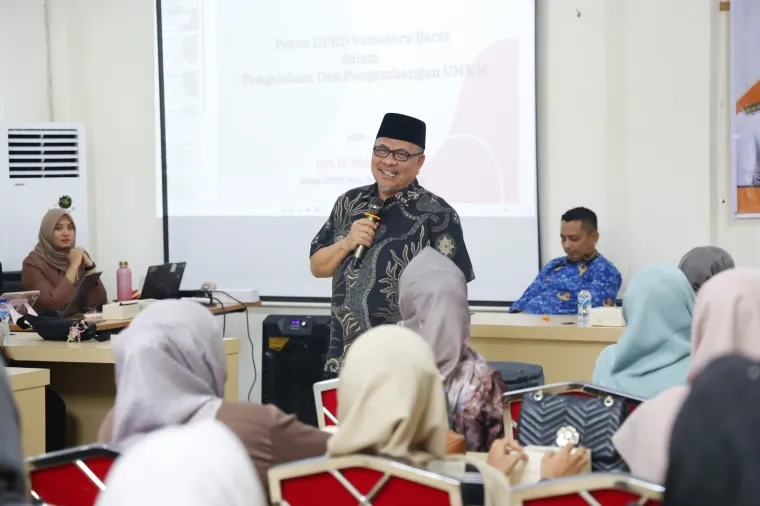 Ketua DPRD Sumbar Ajak Pelaku UMKM Bangun Pola Pikir Mandiri dan Berorientasi Ekonomi Mapan
