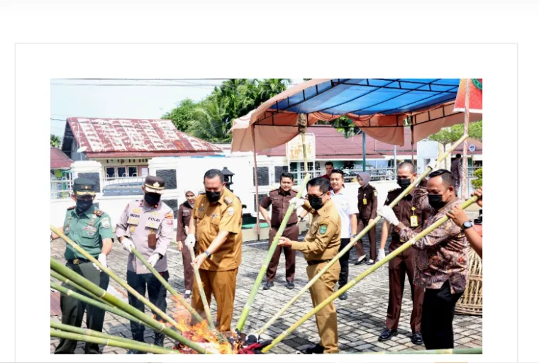 Kejari Pariaman Musnahkan Barang Bukti 111 Perkara: Bupati JKA Soroti Maraknya Kasus Narkotika dan Asusila