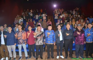 Wakil Wali Kota Padang Maigus Nasir saat menjadi narasumber Sosialisasi Gerakan Nasional Budaya Sensor Mandiri (GNBSM) di Basko City Mall. (Foto: Ist)