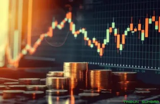 Ilustrasi trader crypto menganalisa pola candlestick bearish untuk memprediksi pergerakan harga Bitcoin. (Foto: Ist)