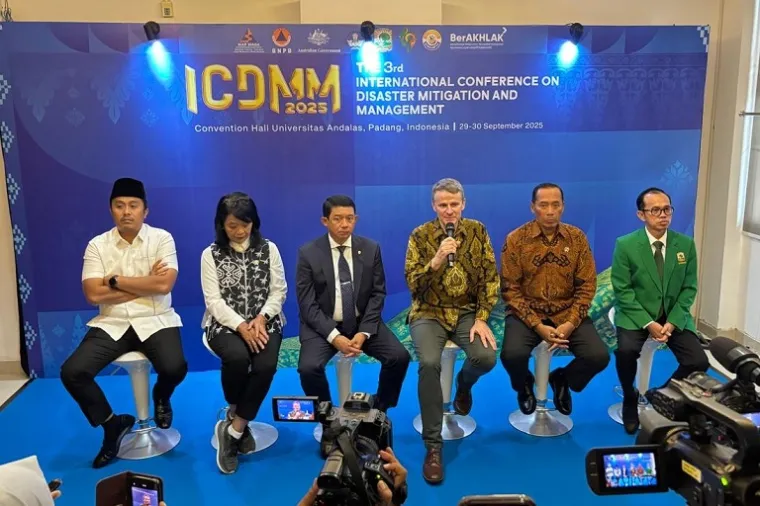 Konferensi pers ICDMM dengan awak media, di Unand, Senin (29/9/2025). (Foto: Fardianto)