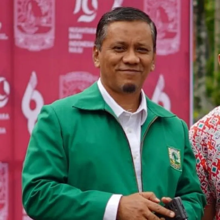 Sekretaris Universitas Andalas, Dr. Aidinil Zetra, MA, menyampaikan komitmen UNAND mendukung proses hukum dan menghormati pers mahasiswa di Padang. (Foto: Ist)