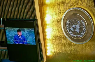Presiden RI Prabowo Subianto menyampaikan pidato di Sidang Umum PBB ke-80, menegaskan komitmen Indonesia pada perdamaian dunia dan solusi dua negara Palestina-Israel. (Foto: Ist)