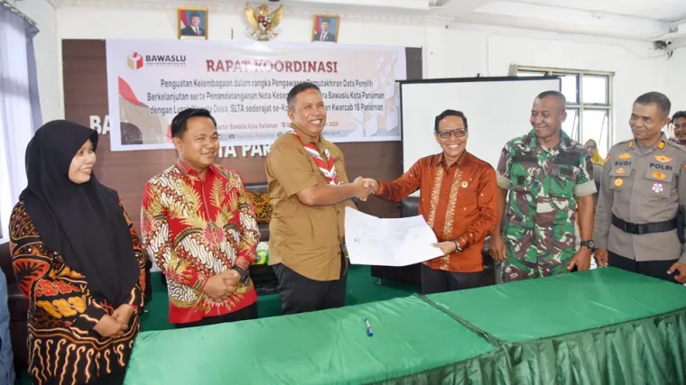 Mulyadi Tanda Tangani Nota Kesepahaman Bersama Bawaslu Kota Pariaman