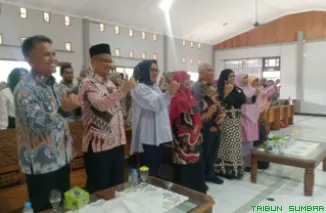 Anggota DPRD Sumbar Nurfirman Wansyah Gelar Bimtek Peningkatan Ketahanan Keluarga