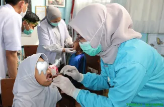 BEM KM FKG Unand Gelar Sekolah Mitra ke-2 di SDN 01 Sawahan: Edukasi Gigi Sehat Sejak Dini dan Perawatan Gigi pada Anak