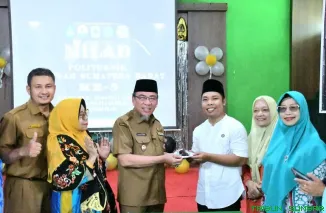 Wakil Wali Kota Padang, Maigus Nasir, memberikan orasi ilmiah dalam rangka Milad ke-5 Politeknik Aisyiyah Sumatera Barat di kampus Polita Sumbar. (Foto: Ist)