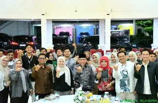 Wakil Wali Kota Padang, Maigus Nasir, menghadiri jamuan silaturahmi peserta Seminar Nasional Fakultas Hukum Universitas Andalas di Palanta Kediaman Resmi Wali Kota Padang. (Foto: Ist)