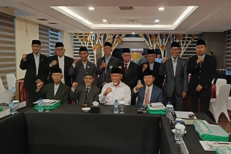 Gubernur Sumbar, Mahyeldi Ansharullah, membuka Sidang Wakaf Tahun 2025 di Hotel Truntum Padang dan menegaskan pentingnya wakaf sebagai penggerak ekonomi umat. (Foto: Ist)