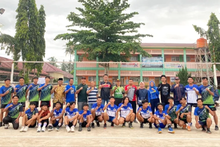 Sempat Vakum, Sekda Padang Pariaman Buka Liga Bola Voli Nagari Pakandangan 2025