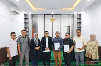 Mediasi Berhasil! Tiga Parpol Besar di Padang Siap Berikan Informasi Bantuan Keuangan Parpol