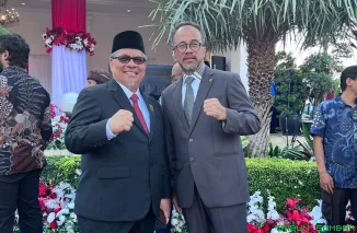 Ketua DPRD Sumbar, Muhidi bersama Sekretaris DPRD Provinsi Sumatera Barat, Maifrizon. (Foto: Ist)