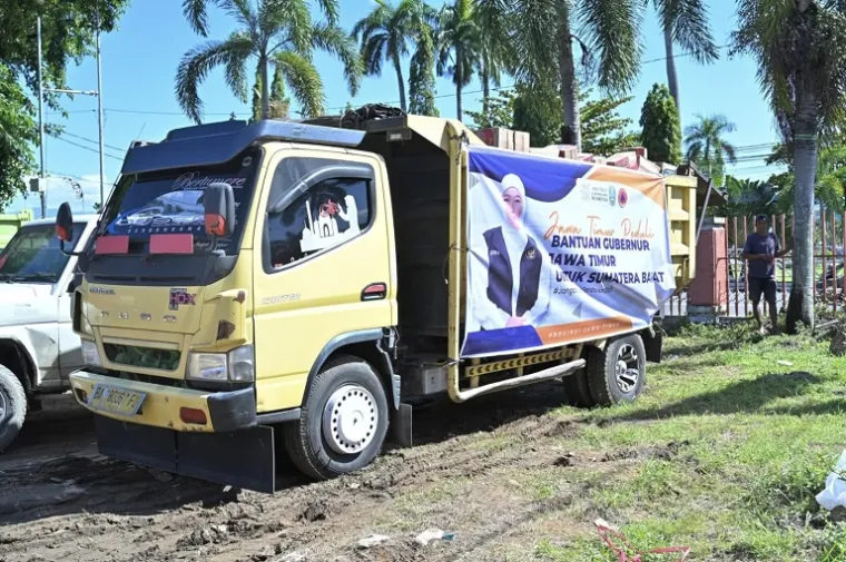 Bantuan logistik dari Jawa Timur siap disalurkan untuk mendukung masa tanggap darurat di Sumatera Barat. (Foto: Ist)