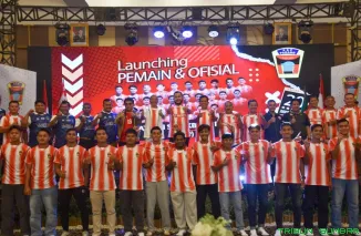 Wali Kota Padang Fadly Amran menghadiri launching pemain dan ofisial PSP Padang jelang kompetisi Liga 4 Sumatera Barat Musim 2026 di Pangeran Beach Hotel Padang. (Foto: Ist)