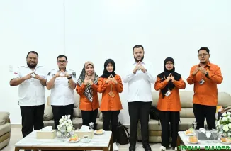 Wali Kota Padang Fadly Amran menerima audiensi Kepala BPS Kota Padang Dessi Febriyanti terkait pelaksanaan Sensus Ekonomi 2026 di Kediaman Resmi Wali Kota Padang. (Foto: Ist)