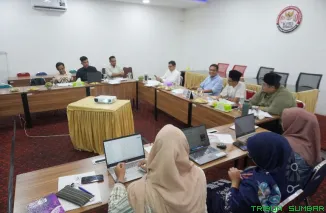 Komisioner KPID Sumbar menggelar rapat pleno dan menetapkan Yusrin Trinanda sebagai Ketua serta Jimmy Syah Putra Ginting sebagai Wakil Ketua periode 2026--2029. (Foto: Ist)