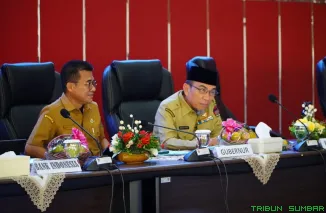 Wakil Wali Kota Padang Maigus Nasir saat membuka Musrenbang RKPD Kota Padang Tahun 2027 di Gedung Bagindo Aziz Chan, Balai Kota Aia Pacah, Selasa (31/3/2026). (Foto: Ist)
